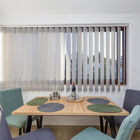 Apartment Lucijan โปเรช ภายนอก รูปภาพ