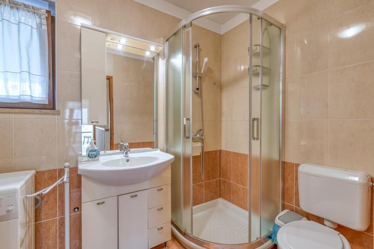 Apartment Lucijan โปเรช ภายนอก รูปภาพ